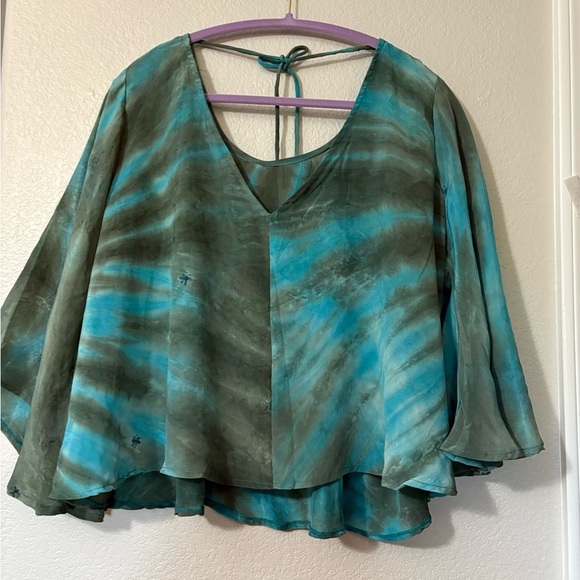 Beautiful Silk Tie Dye with Small Embroidered Flowers, Bell Sleeves, Cropped - Picture 1 of 15